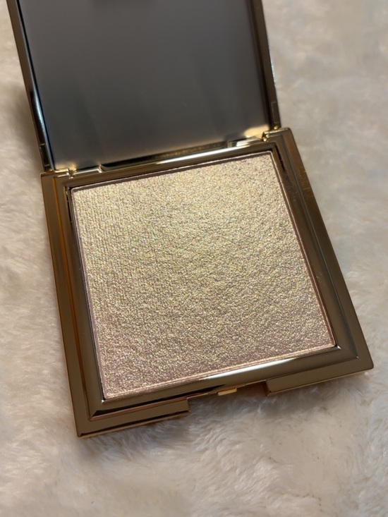 Glamlite Other - New Glamlite Pina Colada Highlighter